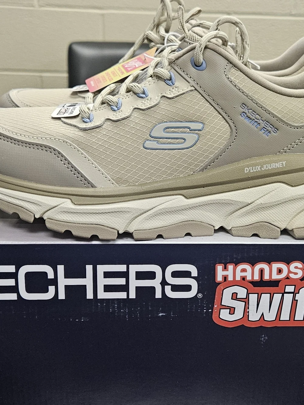Skechers Women’s Swift Fit D'LUX Journey Hiking Sneakers - Light Beige